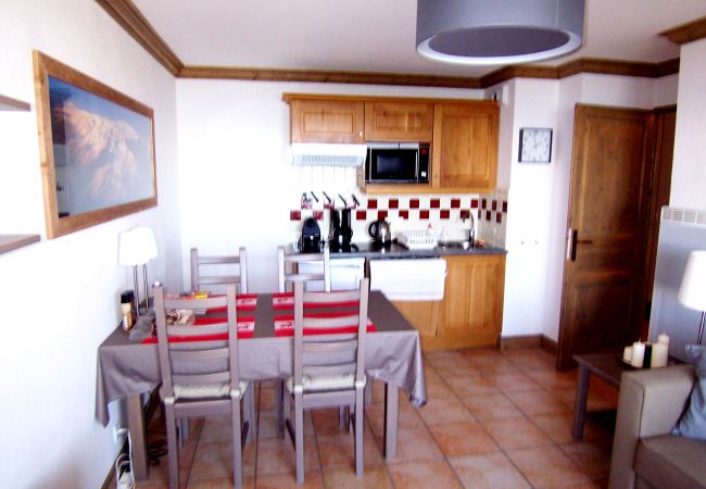 Apartment in Prapoutel - B202 - 42 m2 - 2P+Cab - 4/6 pers Apartment in Prapoutel - B202 - 42 m2 - 2P+Cab - 4/6 pers