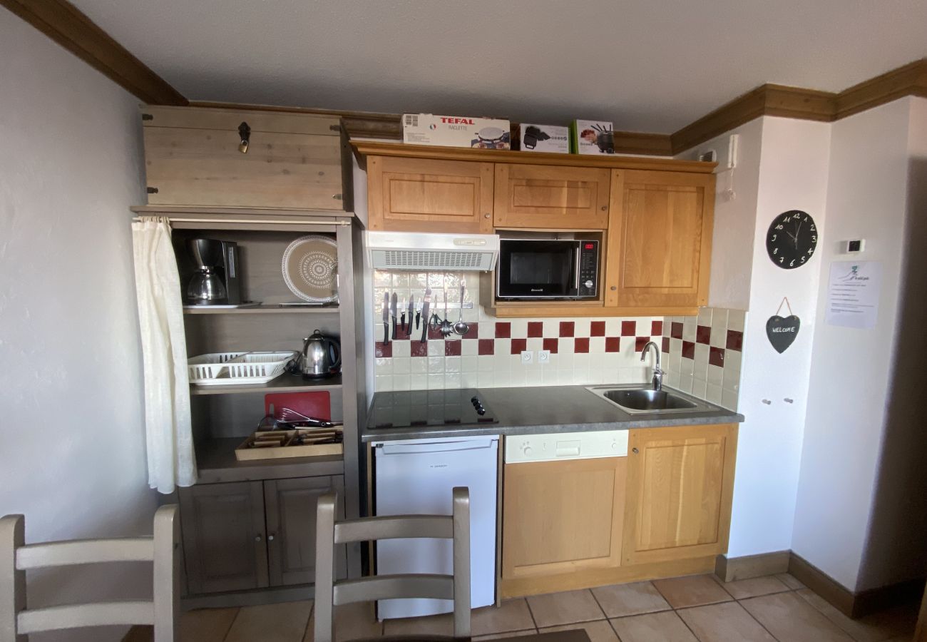 Apartment in Prapoutel - B202 - 42 m2 - 2P+Cab - 4/6 pers