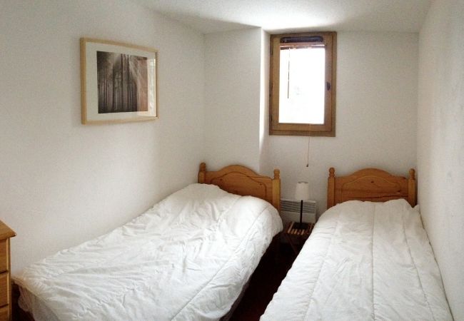 Apartment in Prapoutel - A005 - 50 m2 - 2P+Cab - 4/6 pers
