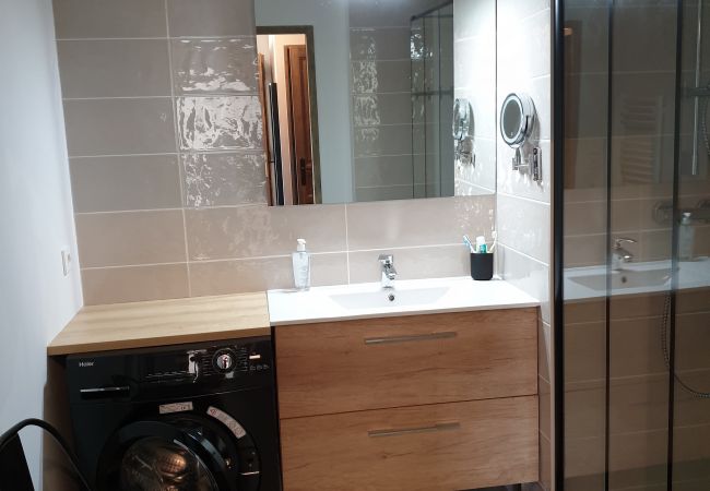 Apartment in Prapoutel - E003 - 47 m2 - 2P+Cab - 6 pers Apartment in Prapoutel - E003 - 47 m2 - 2P+Cab - 6 pers