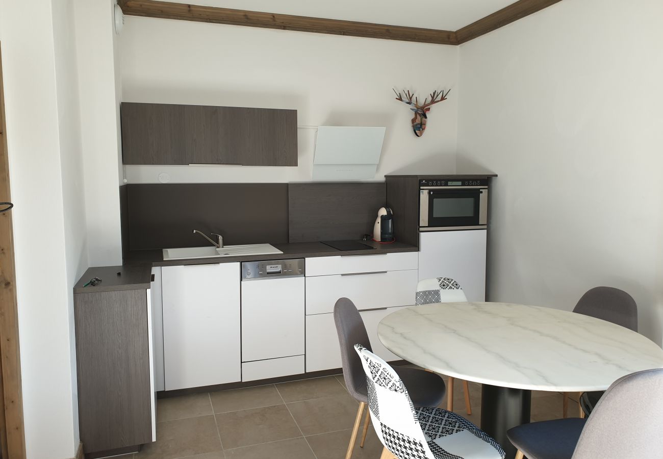 Apartment in Prapoutel - E003 - 47 m2 - 2P+Cab - 6 pers