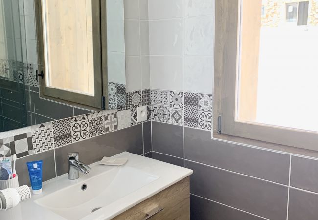Apartment in Prapoutel - F305 - 90 m2 - 5P - 12 pers Apartment in Prapoutel - F305 - 90 m2 - 5P - 12 pers
