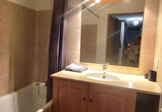 Apartment in Prapoutel - B302 - 68 m2 - 3 chambres-duplex - 6 pers Apartment in Prapoutel - B302 - 68 m2 - 3 chambres-duplex - 6 pers