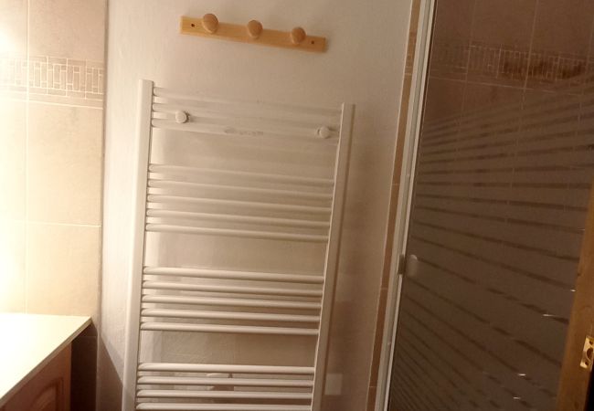 Apartment in Prapoutel - B302 - 68 m2 - 3 chambres-duplex - 6 pers Apartment in Prapoutel - B302 - 68 m2 - 3 chambres-duplex - 6 pers