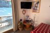 Apartment in Prapoutel - D104 - 42 m2 - 2P+cab - 4/6 pers