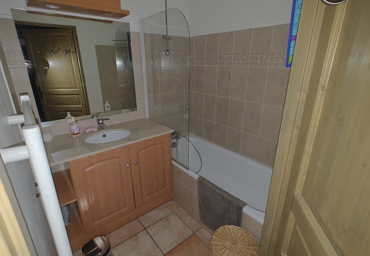 Apartment in Prapoutel - B304 - 66 m2 - 6/8 couchages Apartment in Prapoutel - B304 - 66 m2 - 6/8 couchages