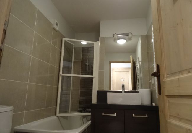 Appartement à Prapoutel - D303 - 74 m2 - 4P+cab - 8/10 pers Appartement à Prapoutel - D303 - 74 m2 - 4P+cab - 8/10 pers