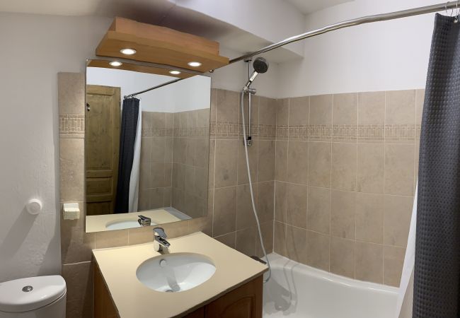 Appartement à Prapoutel - B303 - 70 m2 -  3P+Cab - 6/8 pers Appartement à Prapoutel - B303 - 70 m2 -  3P+Cab - 6/8 pers