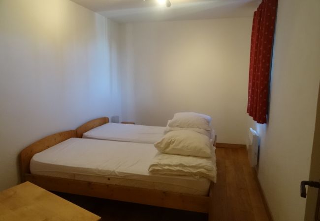 Appartement à Prapoutel - C301 - 60 m2 - 3P+Cab - 6/8 pers Appartement à Prapoutel - C301 - 60 m2 - 3P+Cab - 6/8 pers