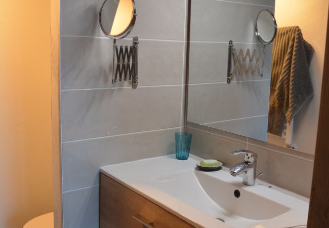 Appartement à Prapoutel - E401 - 80 m2 - 4P - 8/10 pers Appartement à Prapoutel - E401 - 80 m2 - 4P - 8/10 pers