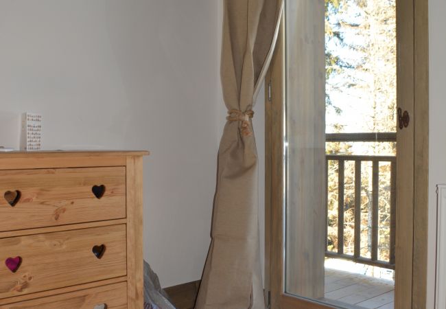 Appartement à Prapoutel - E401 - 80 m2 - 4P - 8/10 pers Appartement à Prapoutel - E401 - 80 m2 - 4P - 8/10 pers