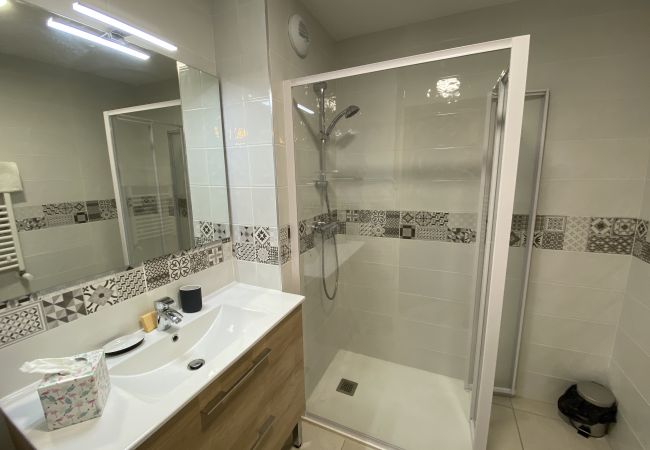 Appartement à Prapoutel - E301 - 49 m2 - 3P - 4/6 pers Appartement à Prapoutel - E301 - 49 m2 - 3P - 4/6 pers