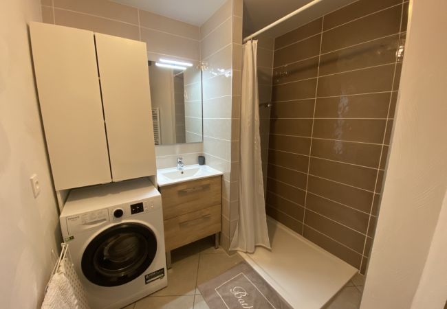 Appartement à Prapoutel - E303 - 55 m2 - 3P - 6 pers Appartement à Prapoutel - E303 - 55 m2 - 3P - 6 pers