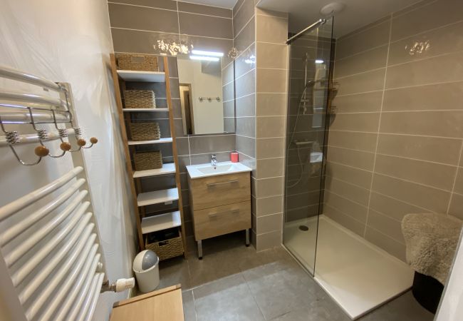 Appartement à Prapoutel - F003 - 40 m2 - 2P - 2/4 pers Appartement à Prapoutel - F003 - 40 m2 - 2P - 2/4 pers