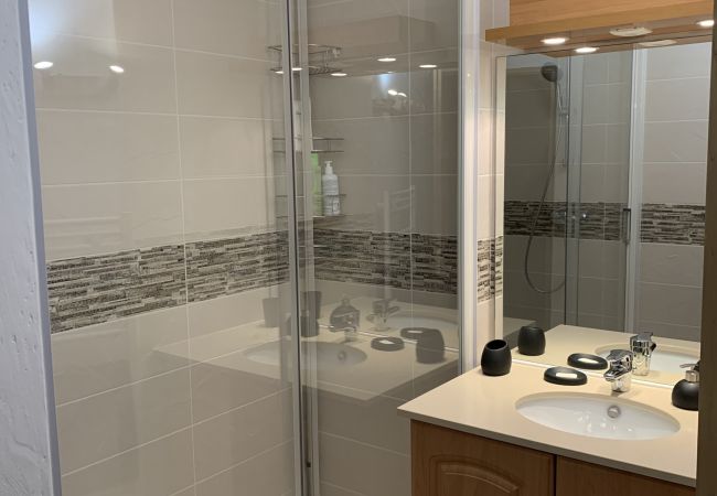 Appartement à Prapoutel - B205 - 58 m2 - 3P - 6 pers Appartement à Prapoutel - B205 - 58 m2 - 3P - 6 pers