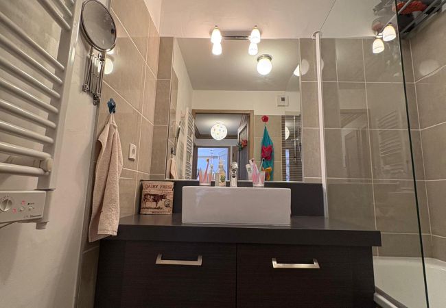 Appartement à Prapoutel - D104 - 42 m2 - 2P+cab - 4/6 pers Appartement à Prapoutel - D104 - 42 m2 - 2P+cab - 4/6 pers