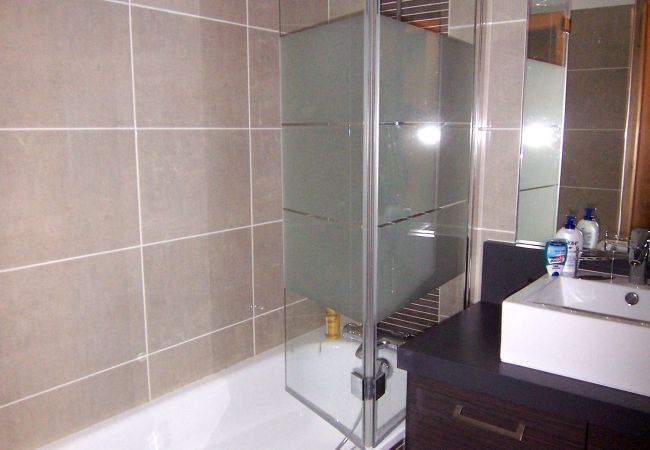 Appartement à Prapoutel - D005 - 57m2 - 3P - 5/7 pers - 2 ch Appartement à Prapoutel - D005 - 57m2 - 3P - 5/7 pers - 2 ch